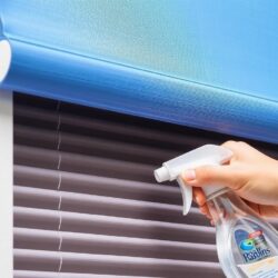 Как мыть жалюзи и рольшторы без снятия: пошаговые приемы и практические советы